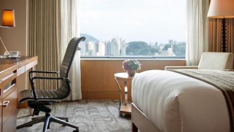 Lotte Hotel Busan-Rooms-Standard-Executive King Room