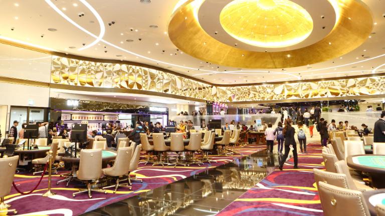 Lotte Hotel Busan-Facilities-Casino-Hotel Casino
