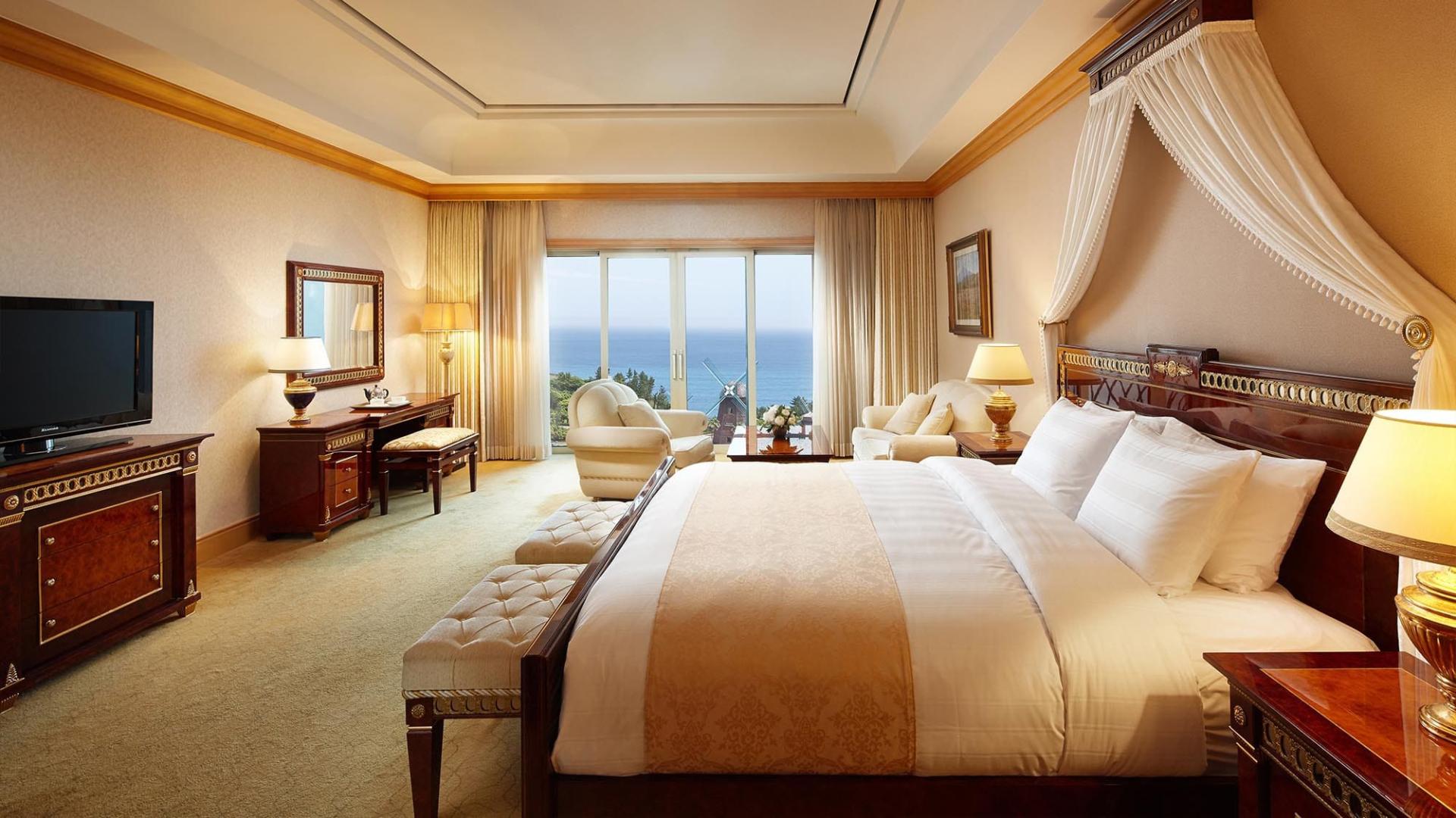 Lotte Hotel Jeju-Rooms-Suite-Royal Suite Room (Ocean View)