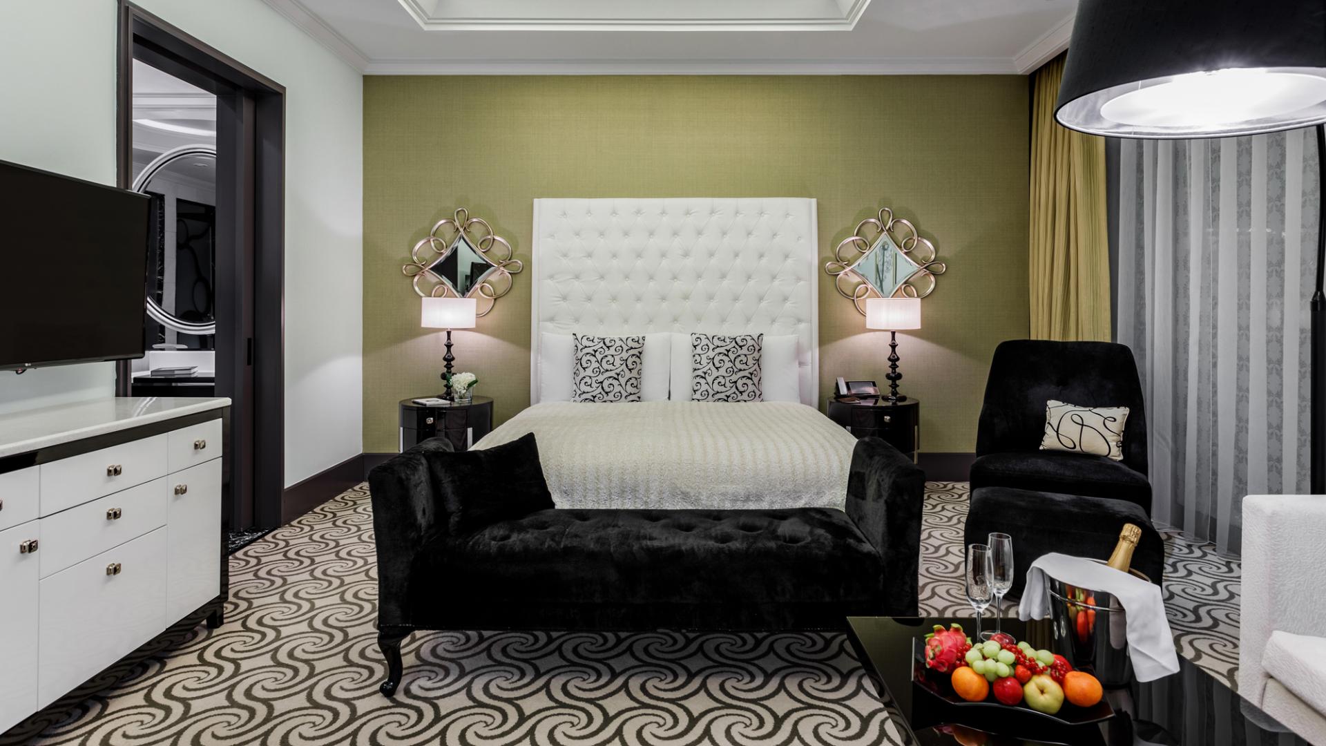 Lotte Hotel Moscow-Rooms-Suite-Atrium Suite Room