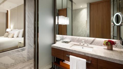 Executive Tower Grand Deluxe Bath Room