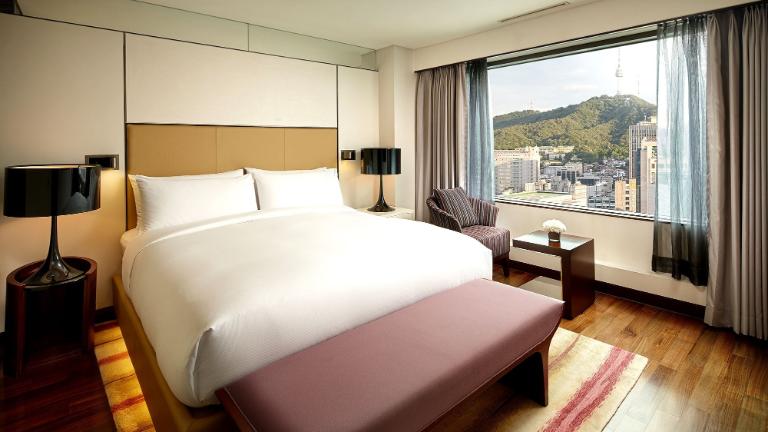 Lotte Hotel Seoul-Rooms-Main Tower-Deluxe Suite Room