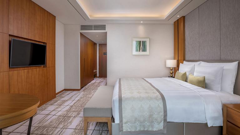 Lotte Hotel Yangon-Room-Standard-Deluxe Room
