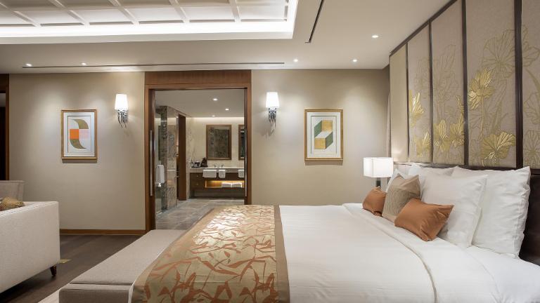 Lotte Hotel Yangon-Room-Suite-Royal Suite Room